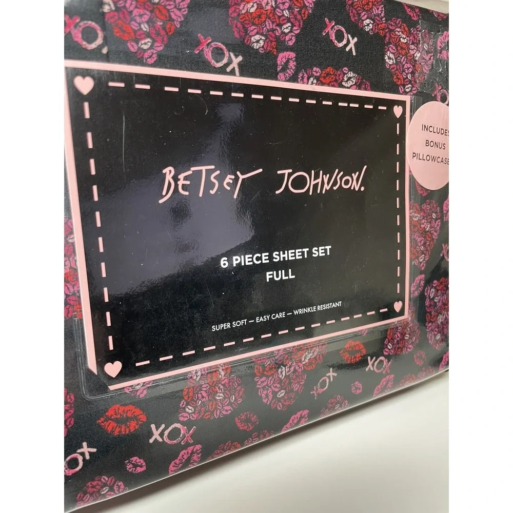 Betsey Johnson 6 Pc FULL Sheet Set w/4 Pillowcases Black‎ Pink Hearts Lipstick